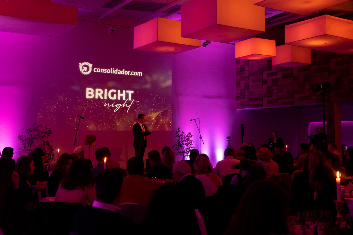 Consolidador Bright Night